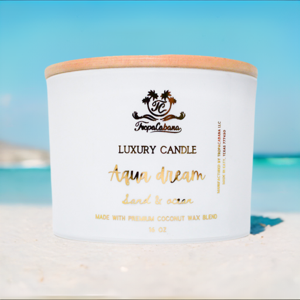 Aqua Dream Candle, Luxury Candle, Handmade & Handpoured, Made with coconut wax, ocean and sand fragrance