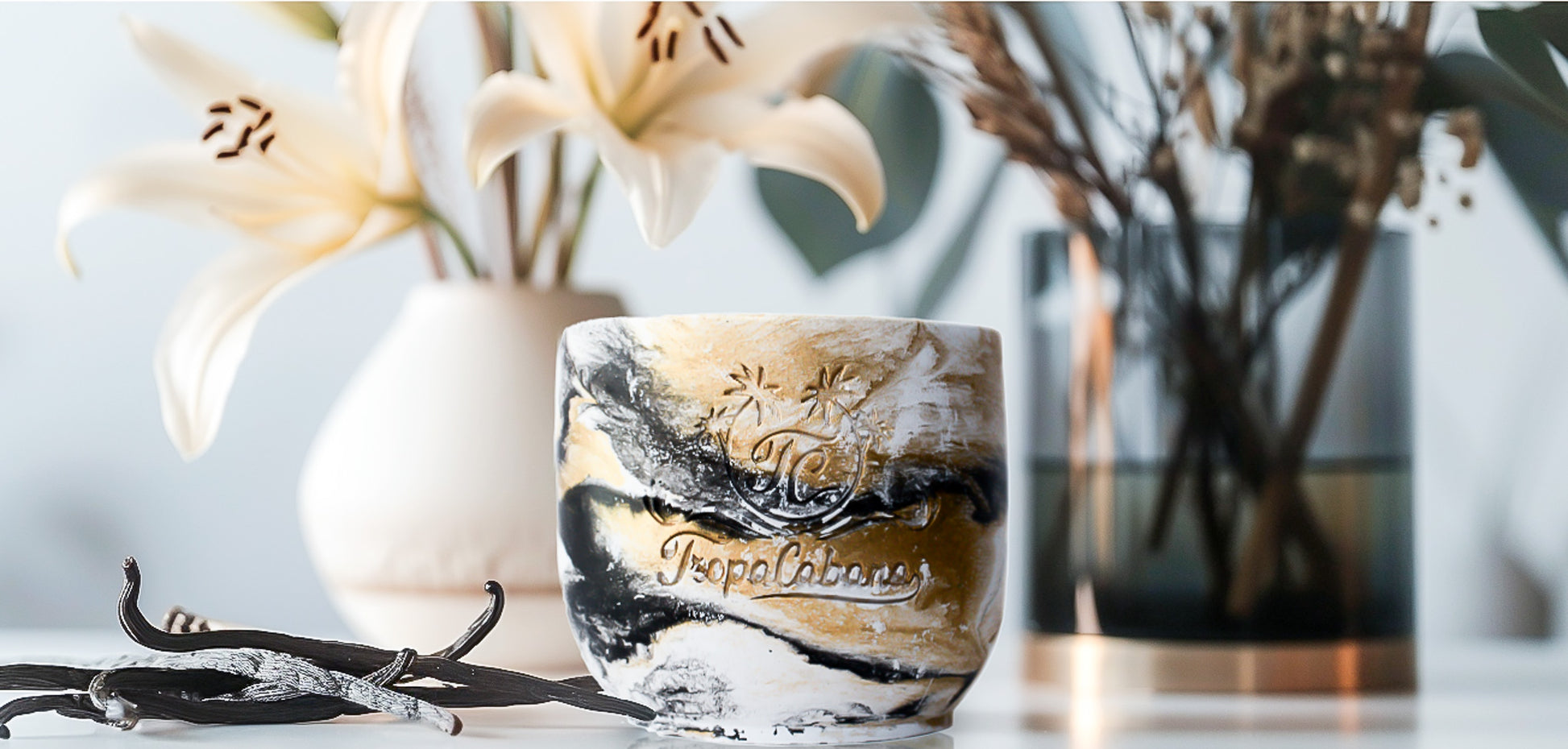 8 oz Concrete Lily Noir Candle, Vegan Luxury Candle, Handmade Candle, Made with Coconut Wax, Unisex Candle